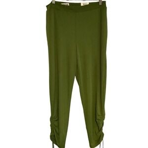 NWT INC Green capri pants size L‎